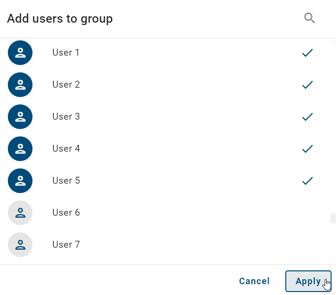 After selecting the desired users, click *Apply* to visualize the changes.